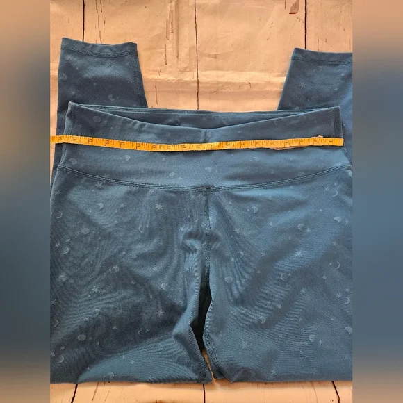 Old Navy Women's Activate Blue Star Moon Design Leggings Size XXL - Picture 3 of 6